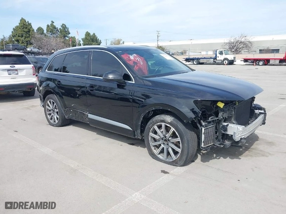 2018 Audi Q7 Premium Plus with VIN WA1LAAF76JD051429, listed as a IAAI auction lot 41826876 with 59,808 mi miles. Bid and sale history available at carsss.com. Image 21.
