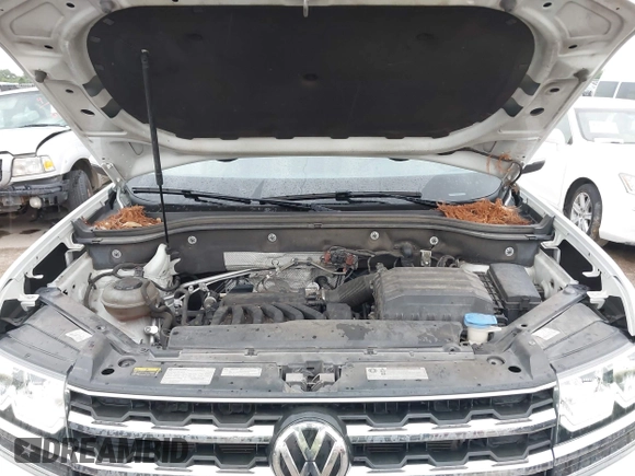 2018 Volkswagen Atlas SE с VIN 1V2DR2CA1JC587959, выставлен на аукционе IAAI как лот 42190292 с пробегом 93 832 миль миль и . История ставок и продаж доступна на DreamBid. Изображение 10.