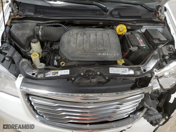 2014 Chrysler Town & Country Touring with VIN 2C4RC1BG5ER293177, listed as a Copart auction lot 44735055 with 115,211 mi miles and Salvage Title. Bid and sale history available at carsss.com. Image 12.
