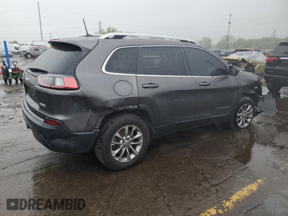 2019 Jeep Cherokee Latitude Plus z VIN 1C4PJMLX0KD299898, wystawiony jako Copart lot #56904625 z przebiegiem 93 064 mil mil oraz Szkoda całkowita • Salvage title. Historia ofert i sprzedaży dostępna na DreamBid. Obrazek 3.