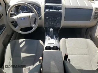 2010 Ford Escape XLS with VIN 1FMCU9C70AKC85380, listed as a Copart auction lot 52868005 with 302,211 mi miles and Clean title. Bid and sale history available at DreamBid. Image 8.
