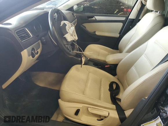 2013 Volkswagen Jetta SE with VIN 3VWDX7AJ7DM258142, listed as a Copart auction lot 61246195 with 125,770 mi miles and Non repairable. Bid and sale history available at DreamBid. Image 7.