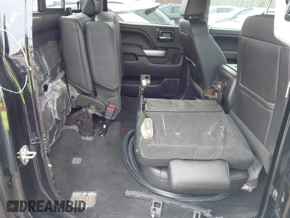 2018 Chevrolet Silverado 1500 LTZ with VIN 3GCUKSEC6JG111742, listed as a IAAI auction lot 42040811 with 148,283 mi miles. Bid and sale history available at carsss.com. Image 8.