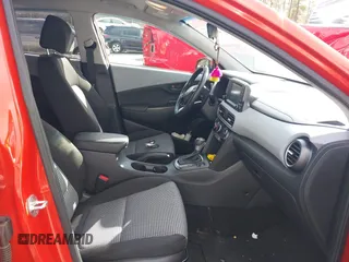 2020 Hyundai Kona SEL with VIN KM8K2CAAXLU574383, listed as a IAAI auction lot 41905273 with 63,882 mi miles and . Bid and sale history available at carsss.com. Image 5.