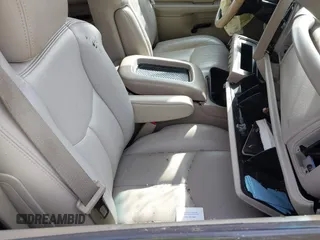 2005 Chevrolet Suburban LT with VIN 3GNFK16Z95G159688, listed as a IAAI auction lot 41492030 with 233,009 mi miles and . Bid and sale history available at DreamBid. Image 5.