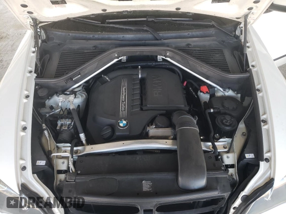 2013 BMW X5 xDrive35i with VIN 5UXZV4C55D0G50490, listed as a Copart auction lot 49876325 with 108,815 mi miles and Salvage Title. Bid and sale history available at carsss.com. Image 13.