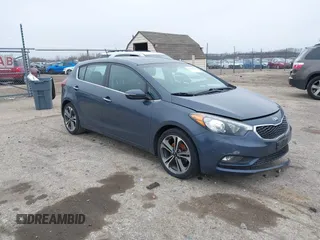 2016 Kia Forte EX z VIN KNAFX5A82G5546137, wystawiony jako IAAI lot #41510324 z przebiegiem 75 872 mil mil oraz . Historia ofert i sprzedaży dostępna na DreamBid. Obrazek 1.