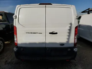 2019 Ford Transit z VIN 1FTYR2YM2KKB16450, wystawiony jako Copart lot #87336424 z przebiegiem 180 945 mil mil oraz Szkoda całkowita • Salvage title. Historia ofert i sprzedaży dostępna na DreamBid. Obrazek 6.