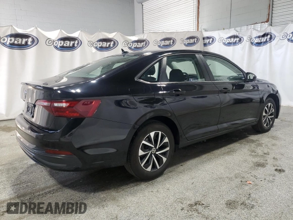 2024 Volkswagen Jetta S with VIN 3VW5M7BU5RM085170, listed as a Copart auction lot 61955735 with 23,150 mi miles and Clean title. Bid and sale history available at DreamBid. Image 3.