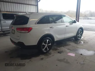 2017 Kia Sorento EX with VIN 5XYPHDA12HG278345, listed as a IAAI auction lot 42024881 with 119,502 mi miles and . Bid and sale history available at carsss.com. Image 4.