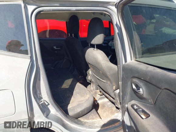 2020 Jeep Renegade Latitude с VIN ZACNJABB2LPM00385, выставлен на аукционе IAAI как лот 42017474 с пробегом 70 220 миль миль и . История ставок и продаж доступна на DreamBid. Изображение 8.