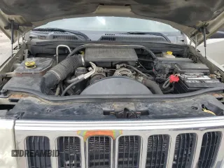 2007 Jeep Commander Sport with VIN 1J8HG48K27C510153, listed as a Copart auction lot 61045695 with 187,909 mi miles and Clean title. Bid and sale history available at DreamBid. Image 12.