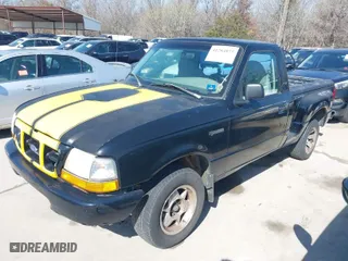 2000 Ford Ranger XL with VIN 1FTYR10C8YPB38512, listed as a IAAI auction lot 41784875 with 197,322 mi miles. Bid and sale history available at carsss.com. Image 2.