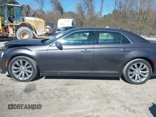 2017 Chrysler 300 C with VIN 2C3CCAEG4HH590991, listed as a IAAI auction lot 41827109 with 85,711 mi miles and . Bid and sale history available at DreamBid. Image 14.