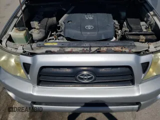 2005 Toyota Tacoma PreRunner z VIN 5TETU62N45Z115205, wystawiony jako Copart lot #60710715 z przebiegiem 184 529 mil mil oraz Czysty tytuł • Clean title. Historia ofert i sprzedaży dostępna na DreamBid. Obrazek 11.