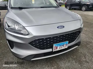 2022 Ford Escape SE z VIN 1FMCU0G67NUB33197, wystawiony jako IAAI lot #42846802 z przebiegiem 39 336 mil mil oraz . Historia ofert i sprzedaży dostępna na DreamBid. Obrazek 20.