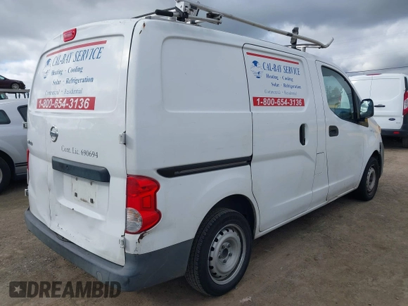 2013 Nissan NV200 SV with VIN 3N6CM0KN0DK692265, listed as a IAAI auction lot 41620439 with 196,980 mi miles and . Bid and sale history available at DreamBid. Image 4.