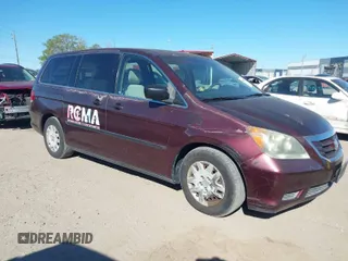 2008 Honda Odyssey LX with VIN 5FNRL382X8B038788, listed as a IAAI auction lot 41816070 with 122,687 mi miles. Bid and sale history available at carsss.com. Image 1.