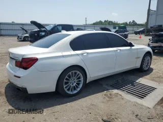 2013 BMW 7 Series 750Li with VIN WBAYE8C55DD133309, listed as a Copart auction lot 60656455 with 182,562 mi miles and Salvage title. Bid and sale history available at DreamBid. Image 3.