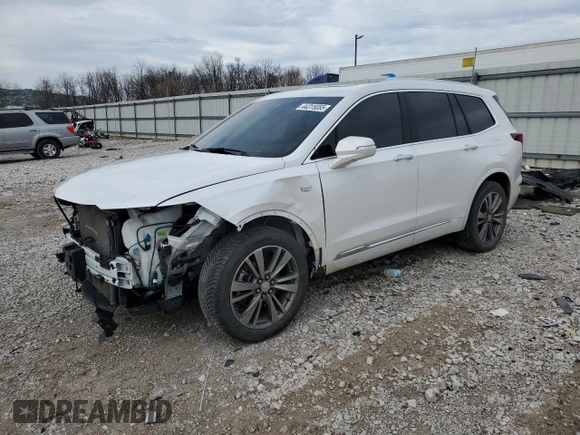 2021 Cadillac XT6 Premium Luxury z VIN 1GYKPCRS0MZ116319, wystawiony jako Copart lot #44315055 z przebiegiem 61 105 mil mil oraz Szkoda całkowita • Salvage title. Historia ofert i sprzedaży dostępna na DreamBid. Obrazek 1.