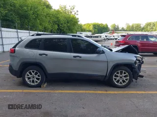 2015 Jeep Cherokee Sport с VIN 1C4PJLABXFW637626, выставлен на аукционе IAAI как лот 42448470 с пробегом 177 567 миль миль и . История ставок и продаж доступна на DreamBid. Изображение 13.