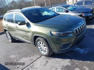 2019 Jeep Cherokee Latitude with VIN 1C4PJLCB3KD416517, listed as a IAAI auction lot 41275406 with 83,321 mi miles. Bid and sale history available at carsss.com. Image 1.