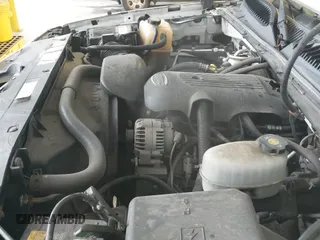 2003 Chevrolet Silverado 2500HD Work Truck с VIN 1GCHC24U23E253931, выставлен на аукционе IAAI как лот 43303277 с пробегом 152 833 миль миль и . История ставок и продаж доступна на DreamBid. Изображение 20.