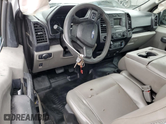 2017 Ford F-150 XL z VIN 1FTMF1C87HKD22643, wystawiony jako Copart lot #58475035 z przebiegiem Nie podano mil oraz Szkoda całkowita • Salvage title. Historia ofert i sprzedaży dostępna na DreamBid. Obrazek 8.