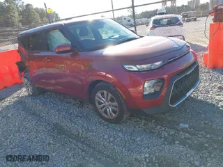 2021 Kia Soul S with VIN KNDJ23AU2M7780940, listed as a IAAI auction lot 41596804 with 25,847 mi miles. Bid and sale history available at carsss.com. Image 1.