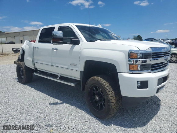2015 Chevrolet Silverado 2500HD Built After Aug 14 High Country with VIN 1GC1KXE88FF535184, listed as a Copart auction lot 61804964 with NaN miles and Salvage Title. Bid and sale history available at carsss.com. Image 4.