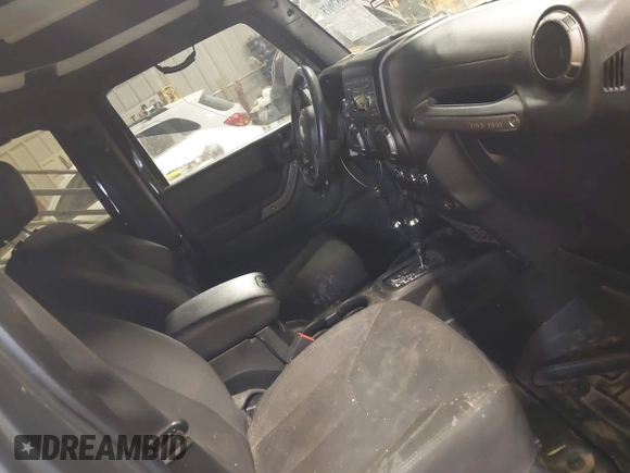 2018 Jeep Wrangler Unlimited Sport S с VIN 1C4BJWDG5JL887756, выставлен на аукционе IAAI как лот 41579075 с пробегом 110 464 миль миль и . История ставок и продаж доступна на DreamBid. Изображение 5.