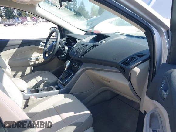 2014 Ford Escape SE with VIN 1FMCU9GX1EUB48145, listed as a IAAI auction lot 42111206 with 113,006 mi miles and . Bid and sale history available at carsss.com. Image 5.