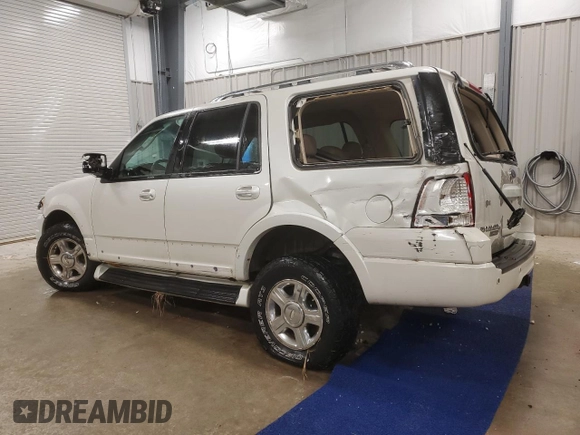 2005 Ford Expedition Limited with VIN 1FMFU20545LA81155, listed as a Copart auction lot 46408085 with 175,549 mi miles and Clean Title. Bid and sale history available at carsss.com. Image 2.