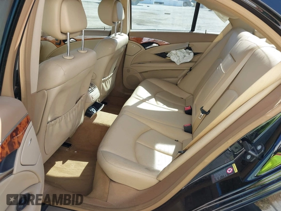 2008 Mercedes-Benz E 350 Luxury z VIN WDBUF56X58B307650, wystawiony jako IAAI lot #42004345 z przebiegiem 140 484 mil mil oraz . Historia ofert i sprzedaży dostępna na DreamBid. Obrazek 8.