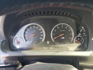 2015 BMW M6 z VIN WBS6C9C52FD467461, wystawiony jako Copart lot #68057084 z przebiegiem 130 687 mil mil oraz Szkoda całkowita • Salvage title. Historia ofert i sprzedaży dostępna na DreamBid. Obrazek 9.