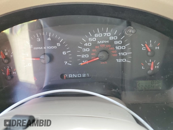 2005 Ford F-150 XLT с VIN 1FTPW12505KE71623, выставлен на аукционе Copart как лот 59517125 с пробегом 222 641 миль миль и Чистый • Clean title. История ставок и продаж доступна на DreamBid. Изображение 9.