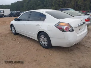 2010 Nissan Altima 2.5 S with VIN 1N4AL2AP2AN480605, listed as a IAAI auction lot 40792488 with 158,693 mi miles. Bid and sale history available at carsss.com. Image 3.