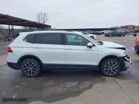 2021 Volkswagen Tiguan SE with VIN 3VV3B7AX0MM008938, listed as a IAAI auction lot 41610367 with 76,723 mi miles. Bid and sale history available at carsss.com. Image 13.