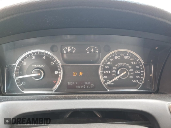 2009 Lincoln MKS with VIN 1LNHM93R59G620803, listed as a Copart auction lot 57283775 with 186,445 mi miles and Salvage title. Bid and sale history available at DreamBid. Image 9.