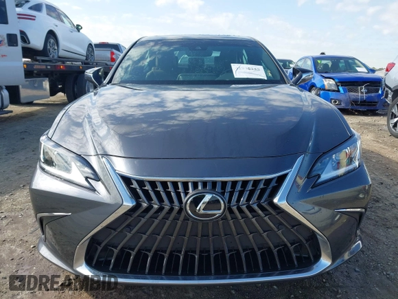 2024 Lexus ES with VIN 58ADZ1B11RU162829, listed as a IAAI auction lot 41930163 with 27,631 mi miles. Bid and sale history available at carsss.com. Image 12.
