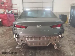 2019 Hyundai Sonata Sport with VIN 5NPE34AF6KH816918, listed as a IAAI auction lot 41451876 with 58,952 mi miles. Bid and sale history available at carsss.com. Image 17.