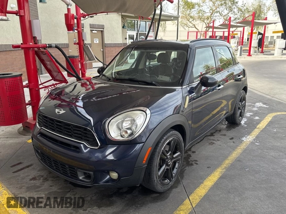 2011 MINI Countryman S z VIN WMWZC3C53BWL79029, wystawiony jako Copart lot #45524445 z przebiegiem 128 744 mil mil oraz Czysty tytuł • Clean title. Historia ofert i sprzedaży dostępna na DreamBid. Obrazek 2.