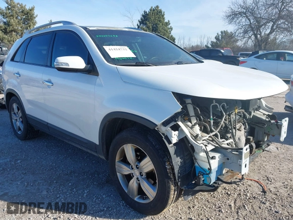 2013 Kia Sorento EX with VIN 5XYKU4A24DG395420, listed as a IAAI auction lot 41424732 with 154,661 mi miles and . Bid and sale history available at carsss.com. Image 15.