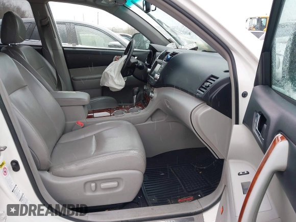2012 Toyota Highlander Limited with VIN 5TDDK3EH1CS150230, listed as a IAAI auction lot 41227542 with 205,232 mi miles. Bid and sale history available at carsss.com. Image 5.