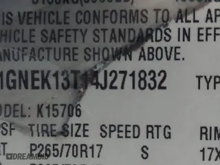 2004 Chevrolet Tahoe LT with VIN 1GNEK13T14J271832, listed as a IAAI auction lot 41109626 with 198,397 mi miles. Bid and sale history available at carsss.com. Image 9.