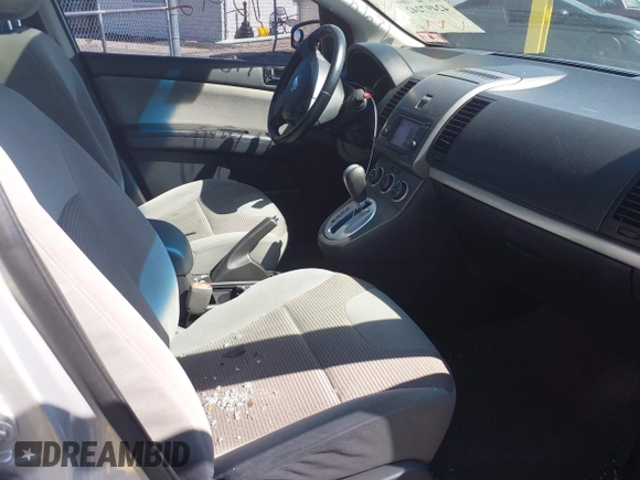 2012 Nissan Sentra S z VIN 3N1AB6AP2CL691877, wystawiony jako IAAI lot #42497242 z przebiegiem 188 160 mil mil oraz . Historia ofert i sprzedaży dostępna na DreamBid. Obrazek 5.
