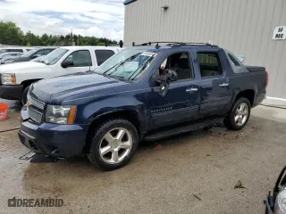 2012 Chevrolet Avalanche LS with VIN 3GNTKEE78CG187750, listed as a Copart auction lot 64386854 with 195,477 mi miles and Clean Title. Bid and sale history available at carsss.com. Image 1.