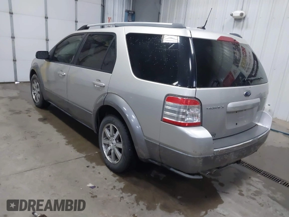2008 Ford Taurus X SEL with VIN 1FMDK02W88GA12389, listed as a IAAI auction lot 42296138 with 127,484 mi miles and . Bid and sale history available at DreamBid. Image 3.