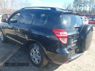 2009 Toyota RAV4 with VIN JTMBF33V895006810, listed as a IAAI auction lot 41734941 with 87,960 mi miles. Bid and sale history available at carsss.com. Image 3.