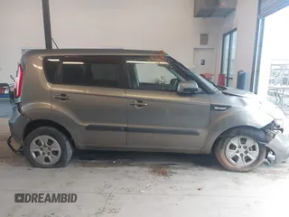 2013 Kia Soul with VIN KNDJT2A59D7632767, listed as a IAAI auction lot 41317118 with 208,884 mi miles. Bid and sale history available at carsss.com. Image 13.